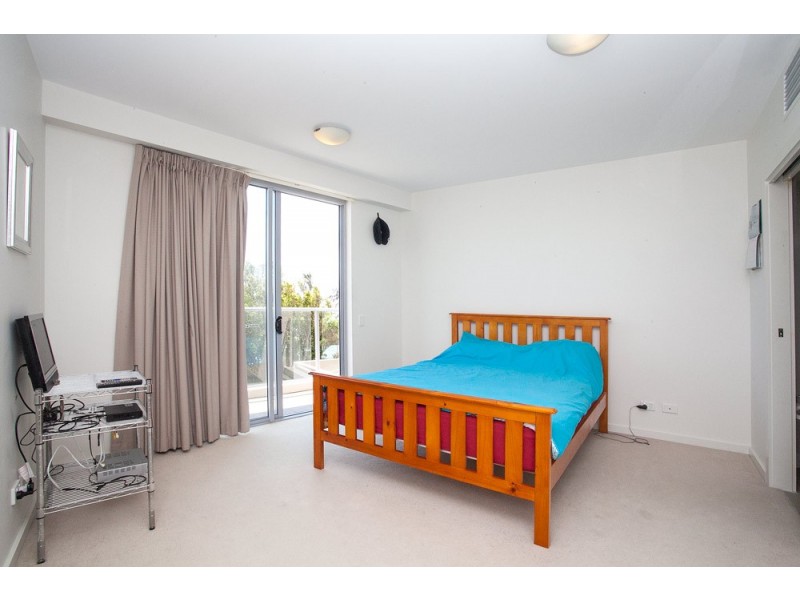 8/142 Prince Edward Parade, Scarborough QLD 4020