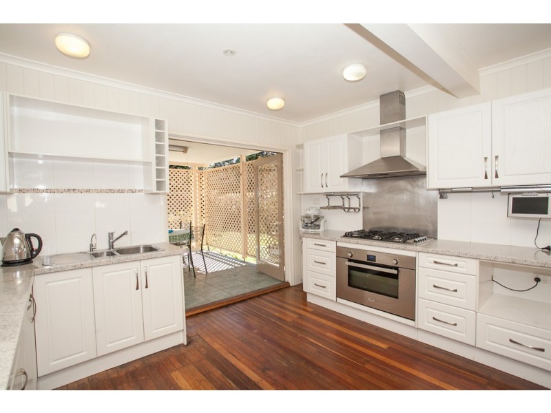 80 Klingner Road, Redcliffe QLD 4020