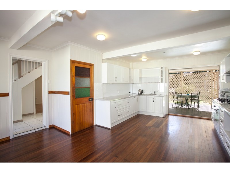 80 Klingner Road, Redcliffe QLD 4020