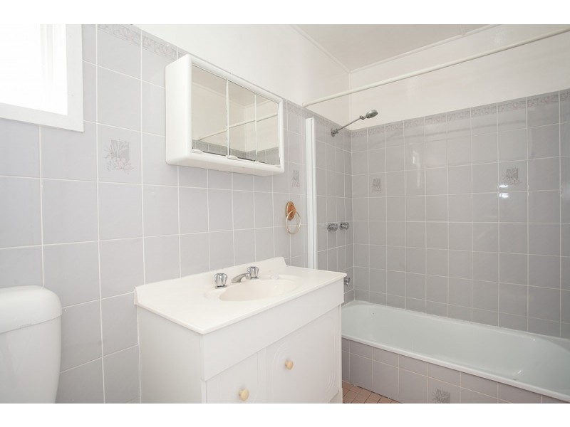 80 Klingner Road, Redcliffe QLD 4020