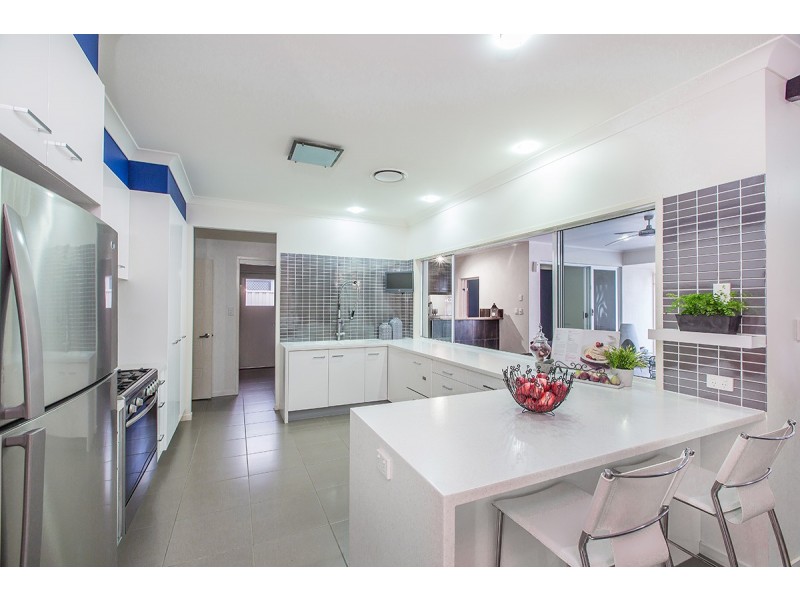 19 Skandia Court, Newport QLD 4020