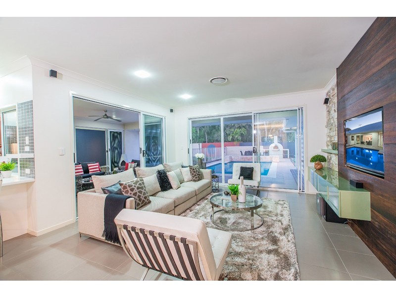 19 Skandia Court, Newport QLD 4020