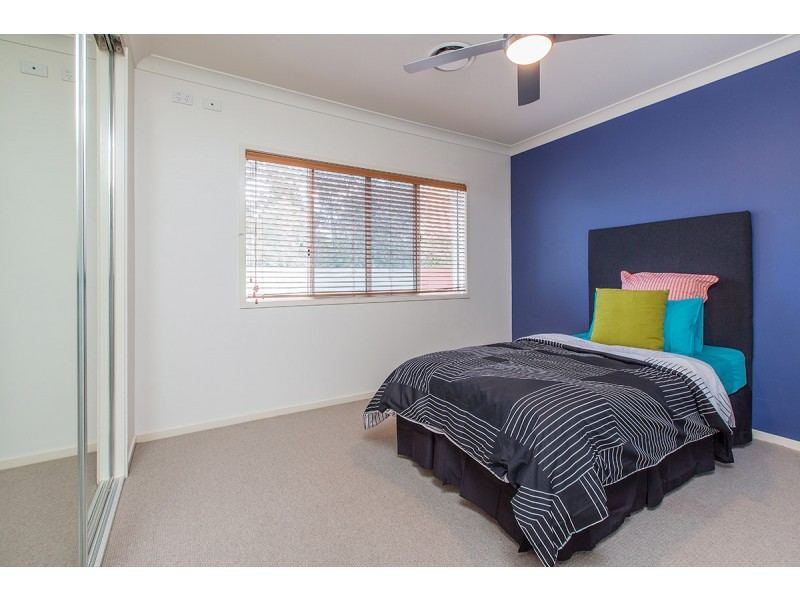 19 Skandia Court, Newport QLD 4020
