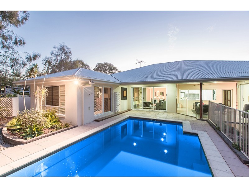 19 Skandia Court, Newport QLD 4020