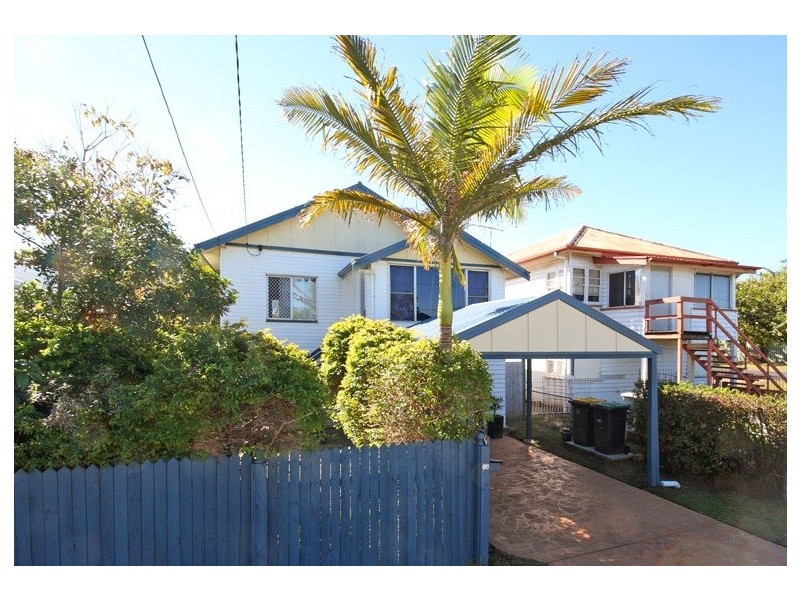 18 Bell Street, Woody Point QLD 4019