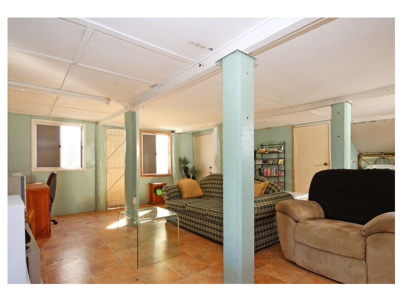 18 Bell Street, Woody Point QLD 4019