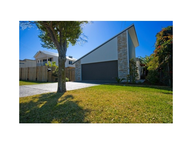 10 Dunns Terrace, Scarborough QLD 4020