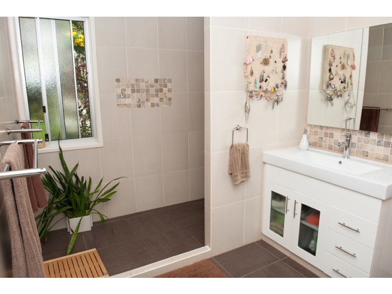 10 Dunns Terrace, Scarborough QLD 4020