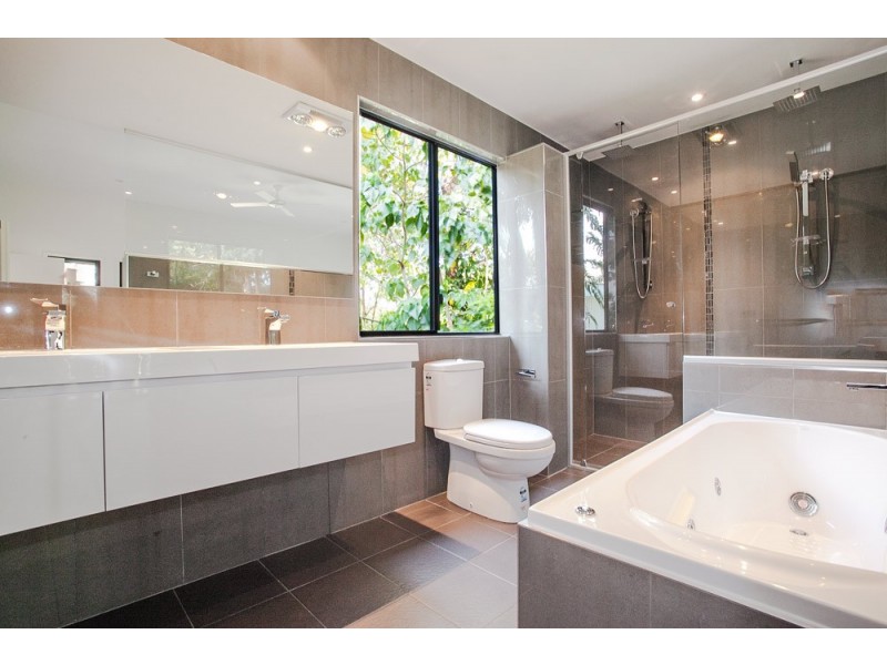 43 Yacht Street, Clontarf QLD 4019