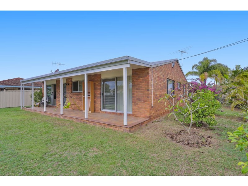 32 Pinewood Street, Redcliffe QLD 4020