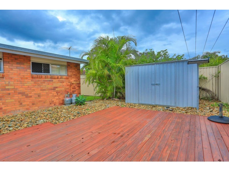 32 Pinewood Street, Redcliffe QLD 4020