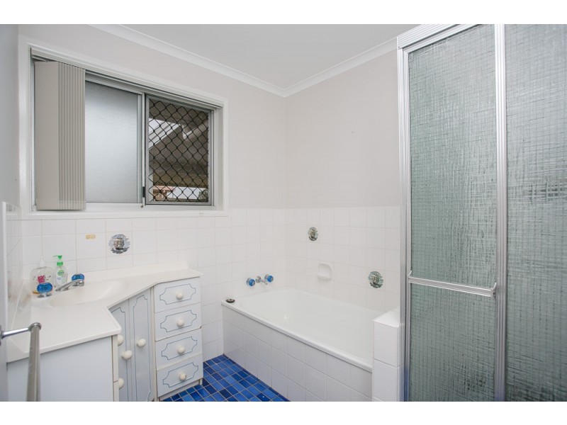 32 Pinewood Street, Redcliffe QLD 4020