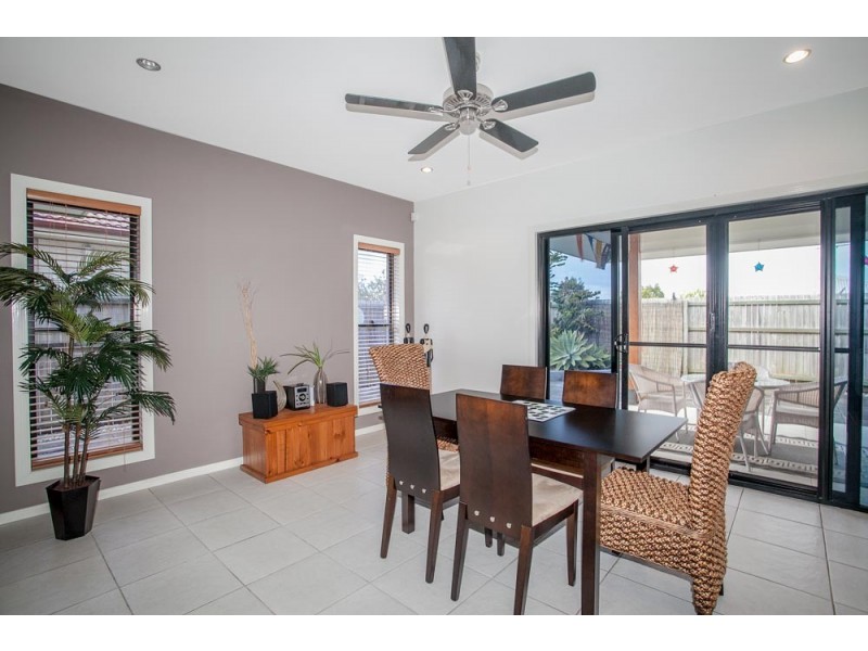 11 Riberry Court, North Lakes QLD 4509