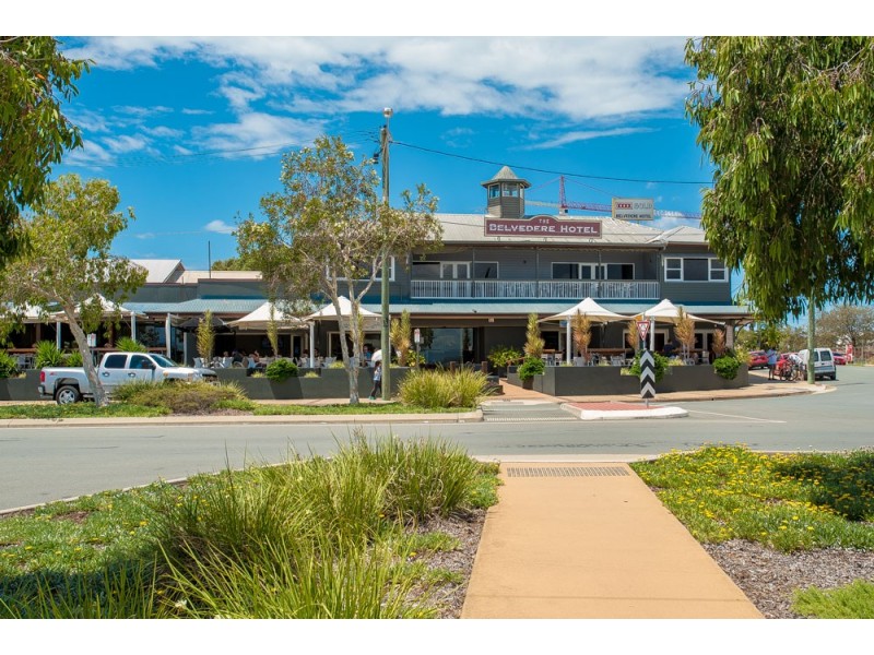 8 Westbrook Street, Woody Point QLD 4019