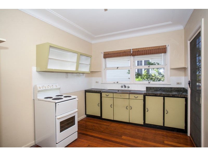 33 Turner Street, Scarborough QLD 4020