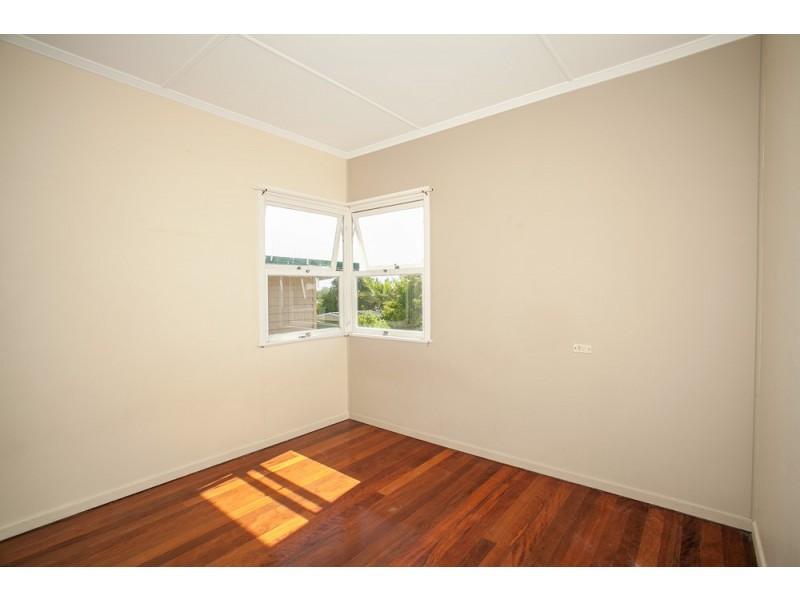 33 Turner Street, Scarborough QLD 4020