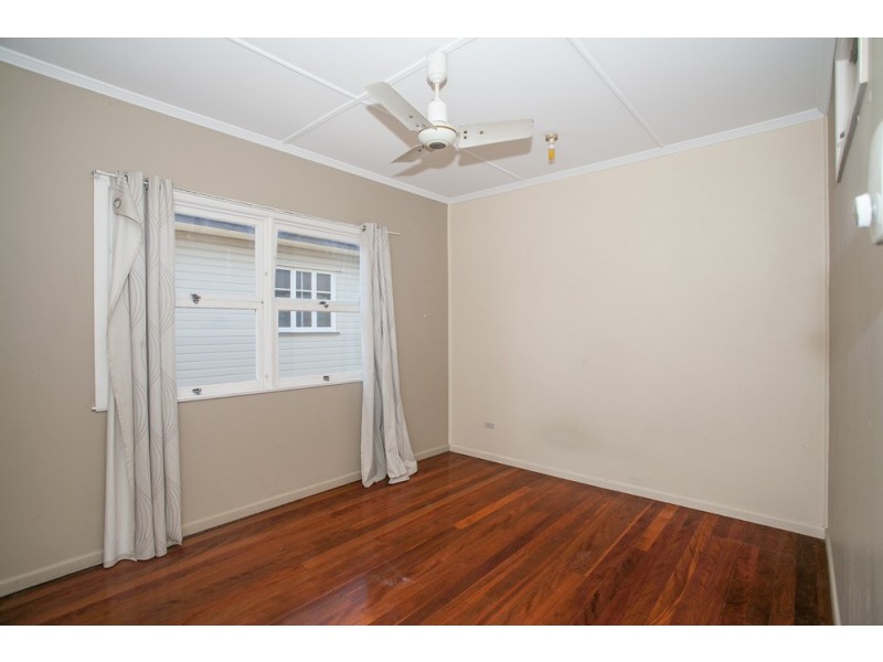 33 Turner Street, Scarborough QLD 4020