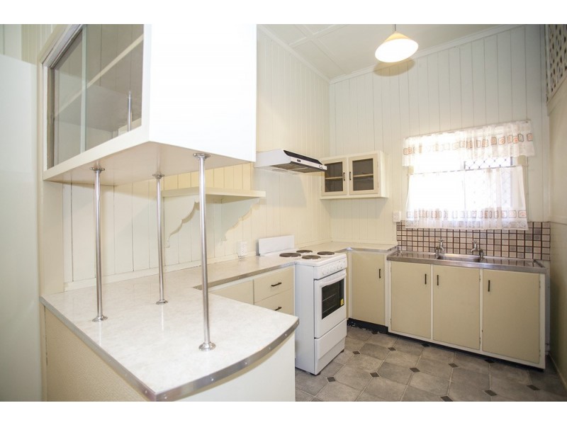 13 Margaret Street, Scarborough QLD 4020
