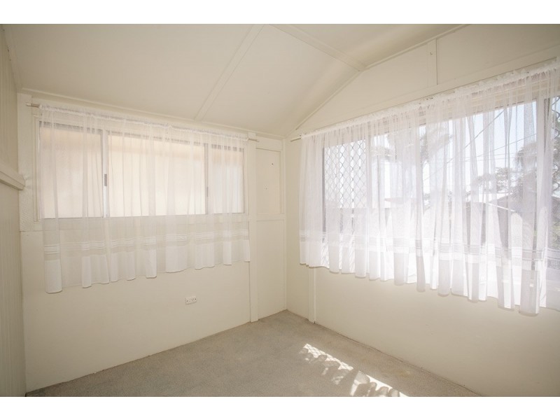 13 Margaret Street, Scarborough QLD 4020