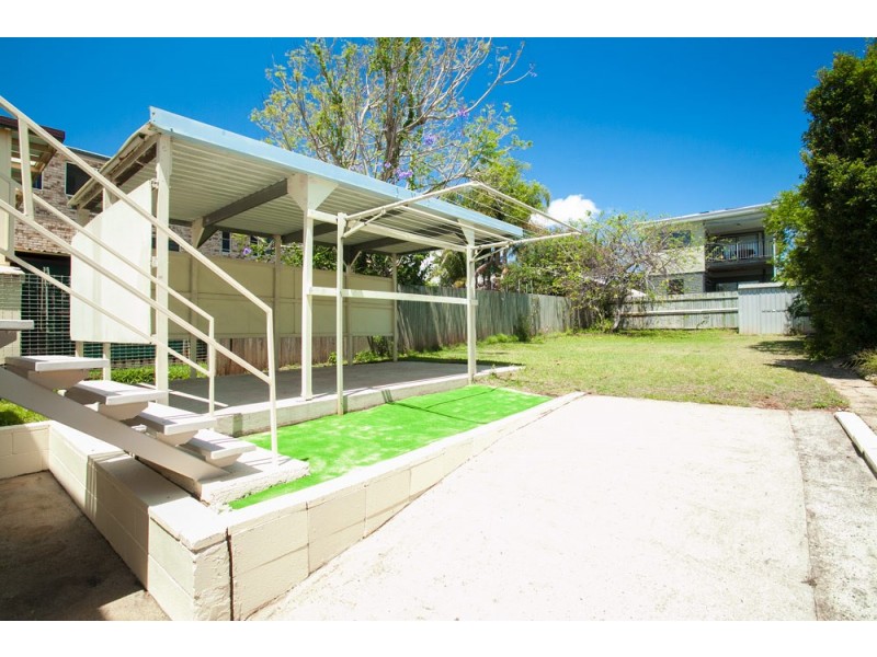 13 Margaret Street, Scarborough QLD 4020