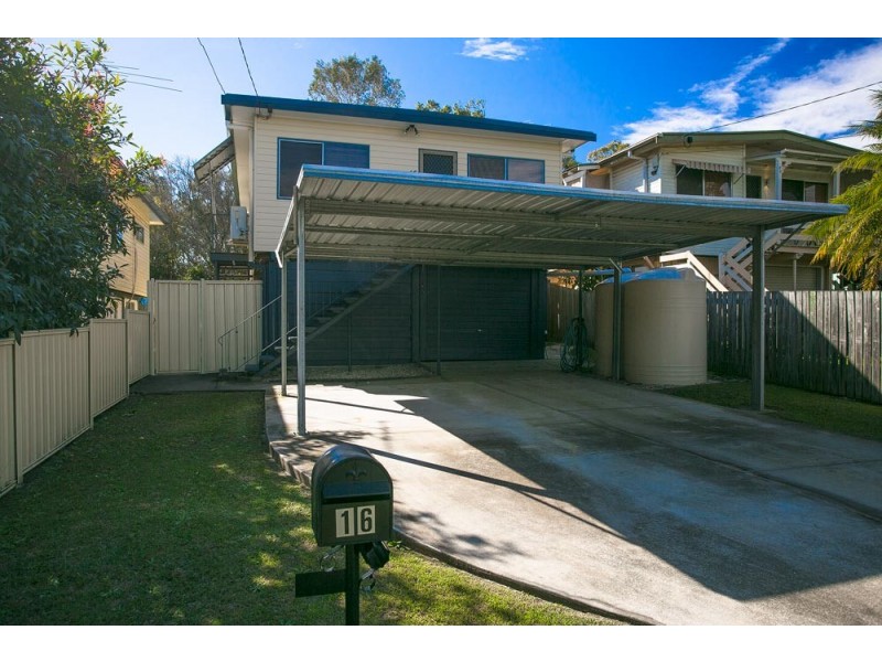 16 Pikett Street, Clontarf QLD 4019