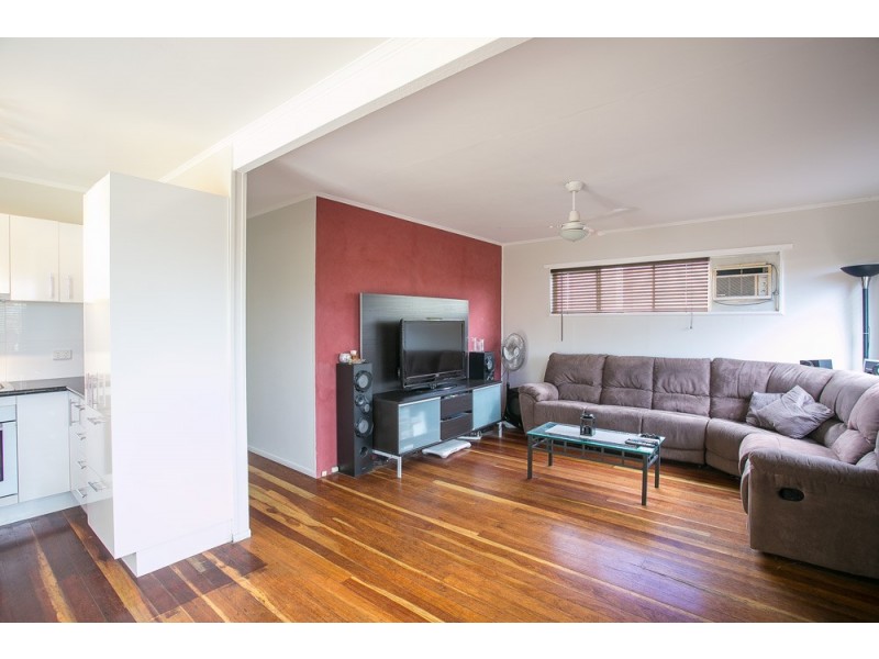 16 Pikett Street, Clontarf QLD 4019