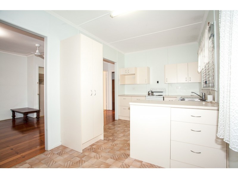 22 Bank Street, Margate QLD 4019