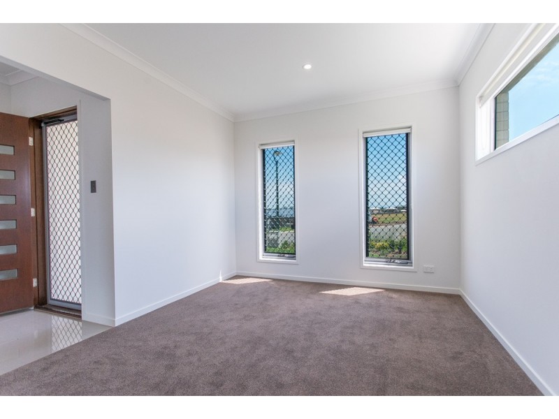 10 Hobby Court, Mango Hill QLD 4509