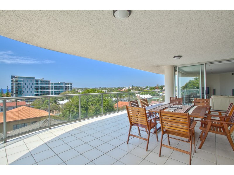 13/43 Marine Parade, Redcliffe QLD 4020