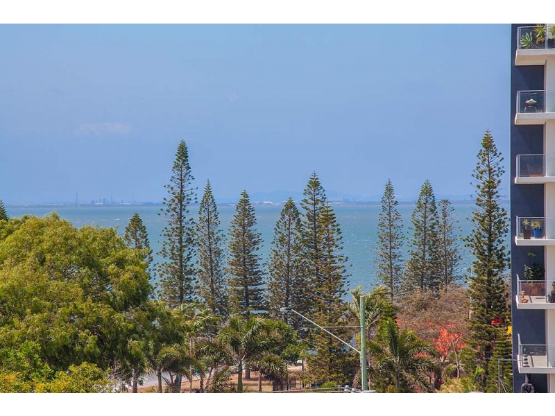 13/43 Marine Parade, Redcliffe QLD 4020