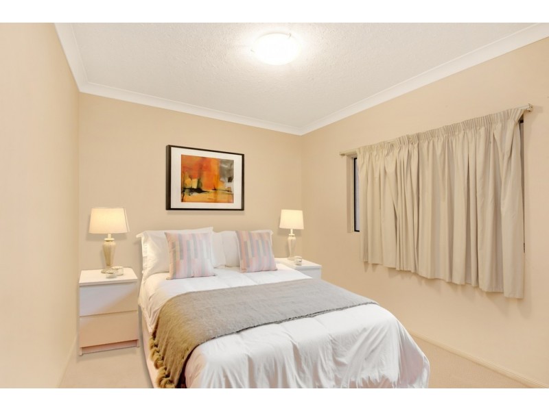 16/22 Robert Street, Clontarf QLD 4019