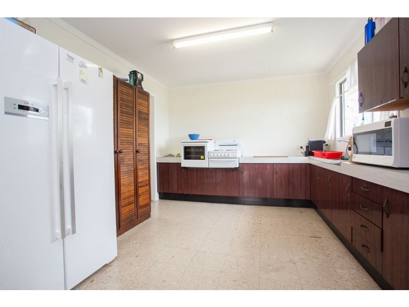 9 Coles Street, Arana Hills QLD 4054