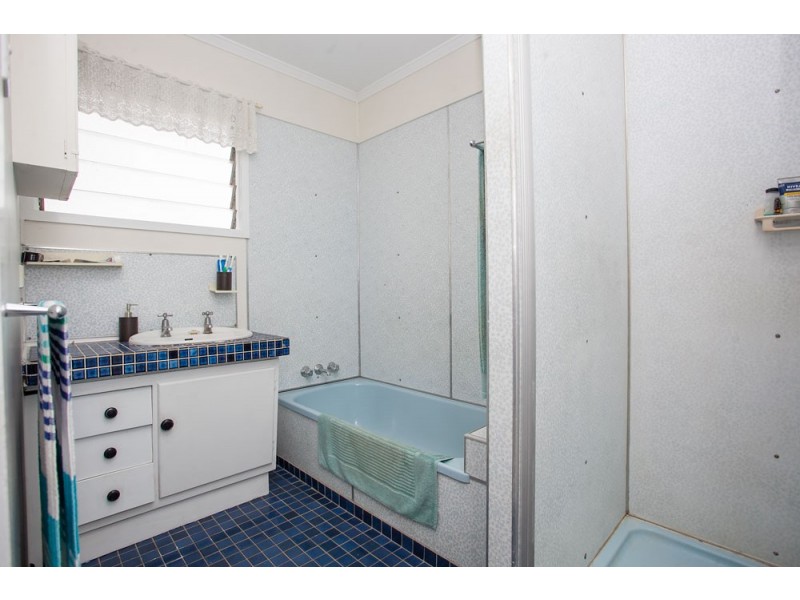 9 Coles Street, Arana Hills QLD 4054