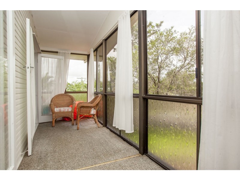 9 Coles Street, Arana Hills QLD 4054