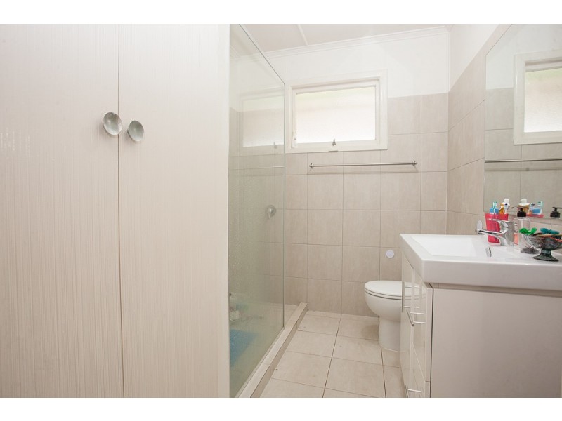 77 Arthur Street, Woody Point QLD 4019