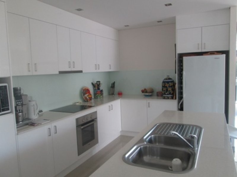 6/17 Marine Parade, Redcliffe QLD 4020