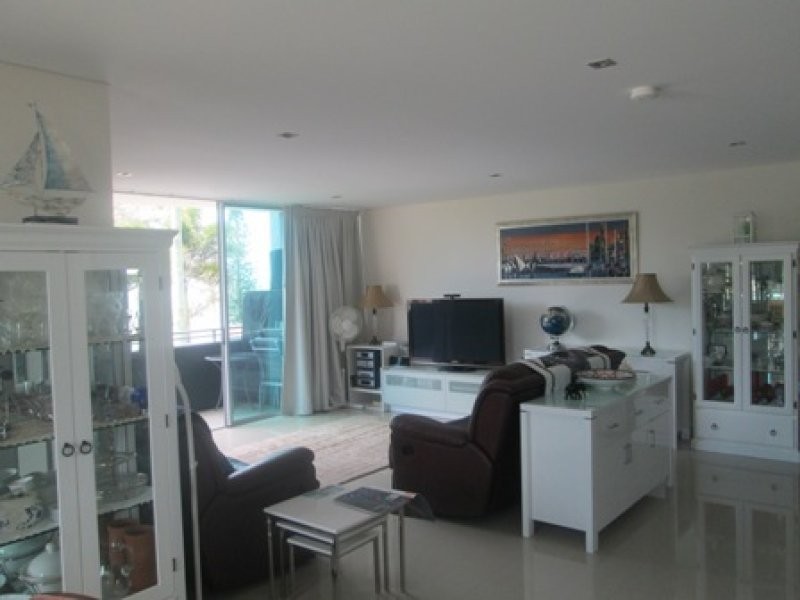 6/17 Marine Parade, Redcliffe QLD 4020