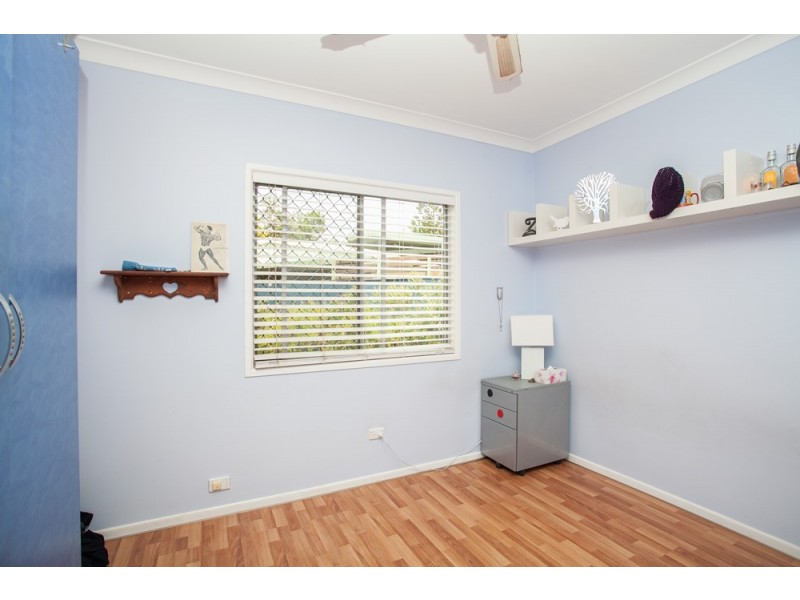 70 Fernlea Avenue, Scarborough QLD 4020