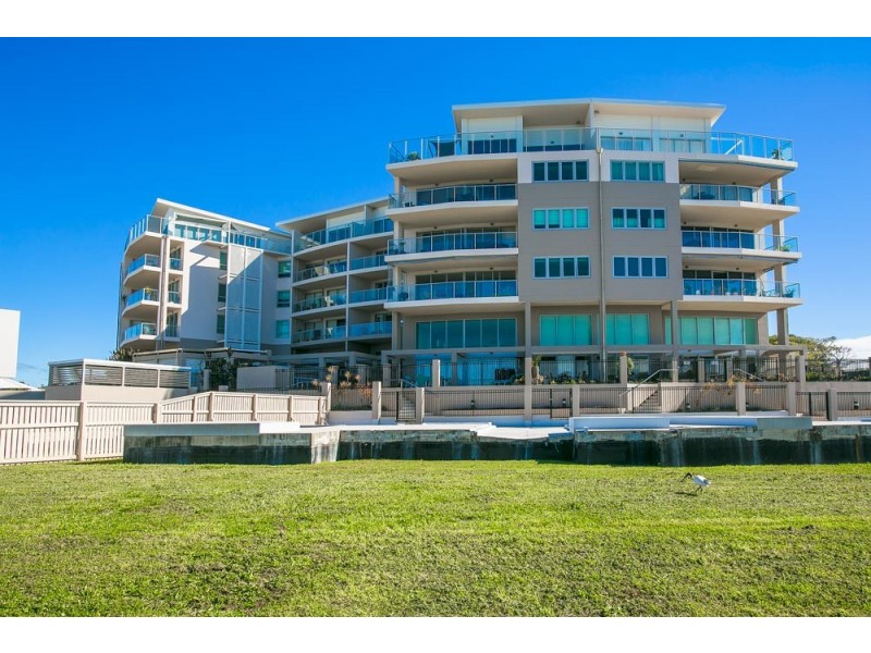 28/146 Prince Edward Parade, Scarborough QLD 4020