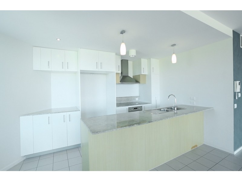 28/146 Prince Edward Parade, Scarborough QLD 4020
