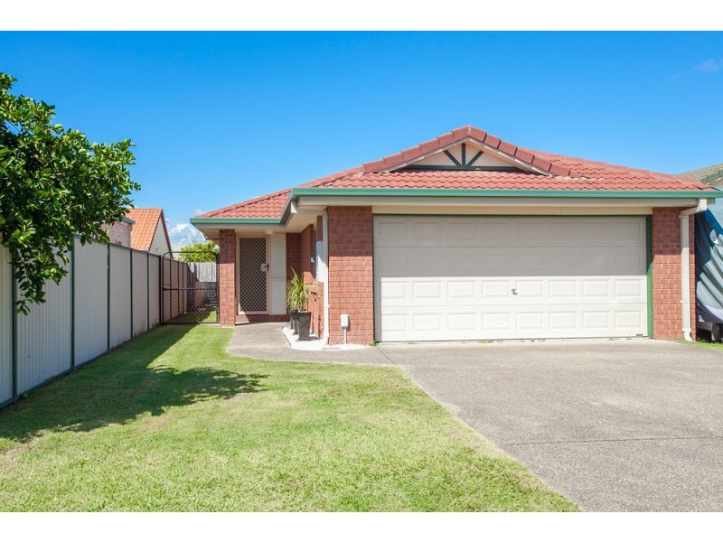 13 Walter Street, Redcliffe QLD 4020