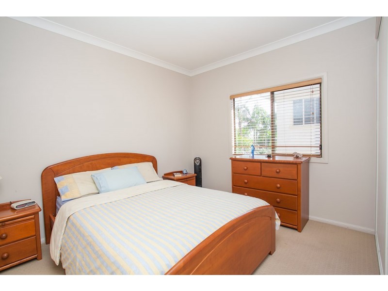 431 Scarborough Road, Scarborough QLD 4020