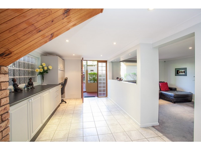 7 Palmtree Avenue, Scarborough QLD 4020