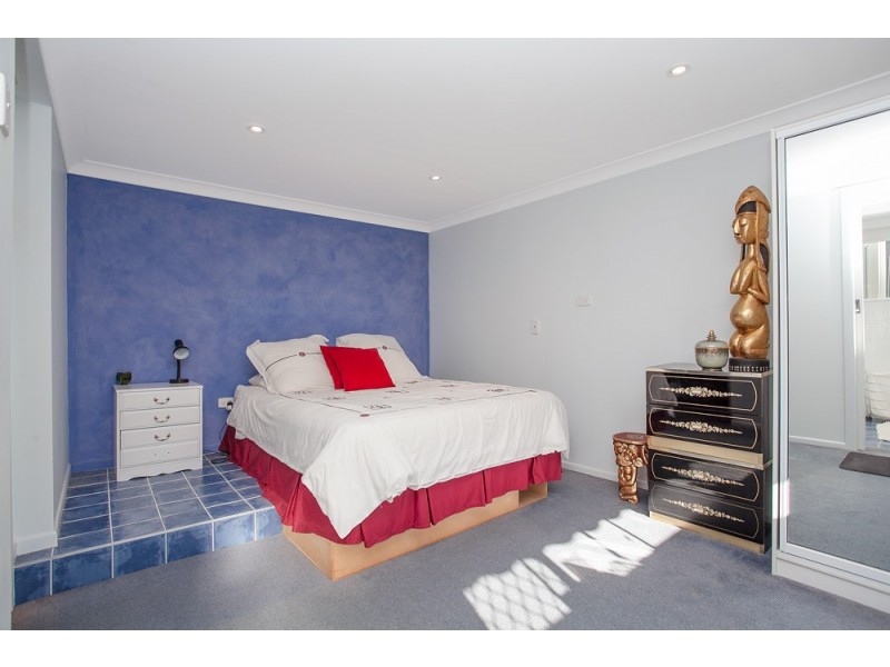 7 Palmtree Avenue, Scarborough QLD 4020