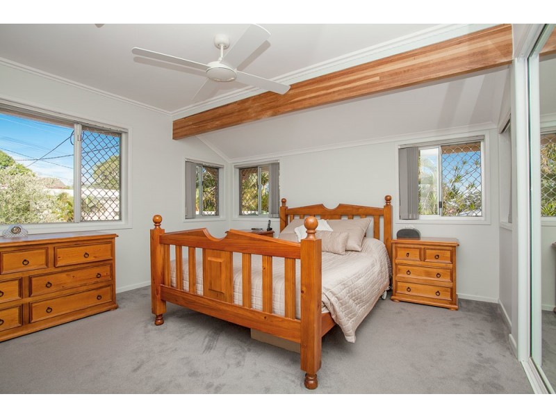 7 Palmtree Avenue, Scarborough QLD 4020