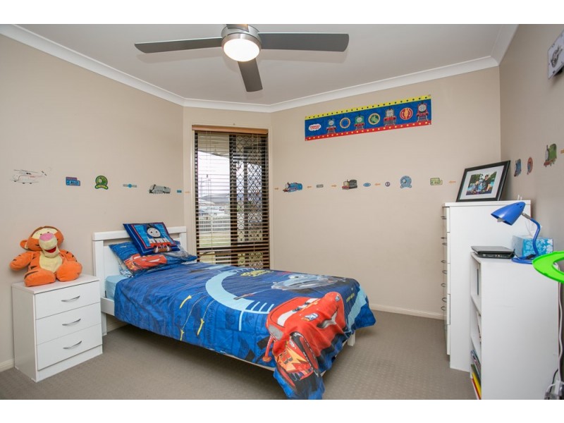 2 Parrey Court, Rothwell QLD 4022