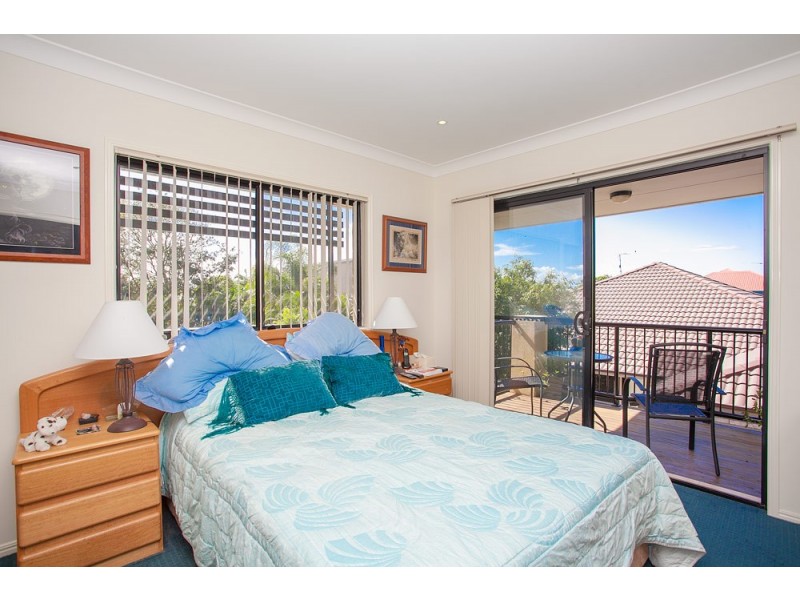 4/400 Scarborough Road, Scarborough QLD 4020