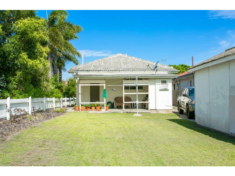 159 Oxley Avenue, Woody Point QLD 4019