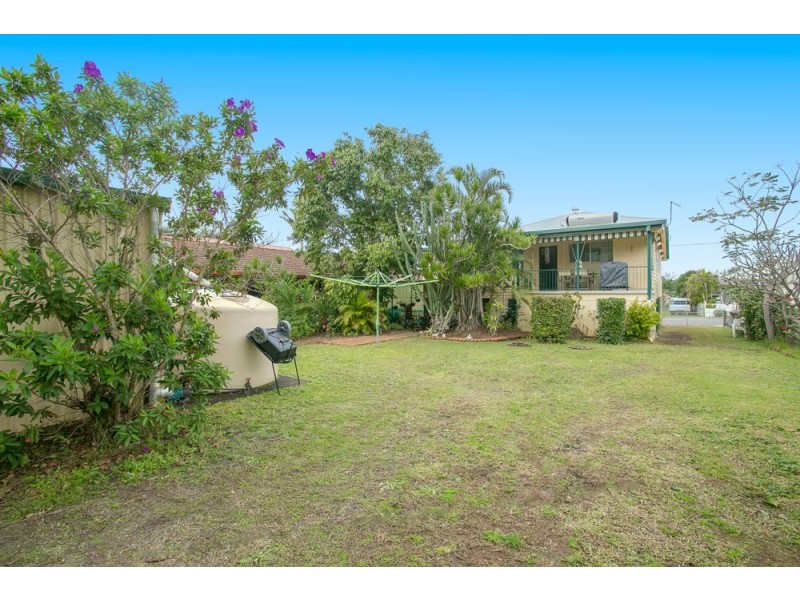 16 Silvester Street, Redcliffe QLD 4020