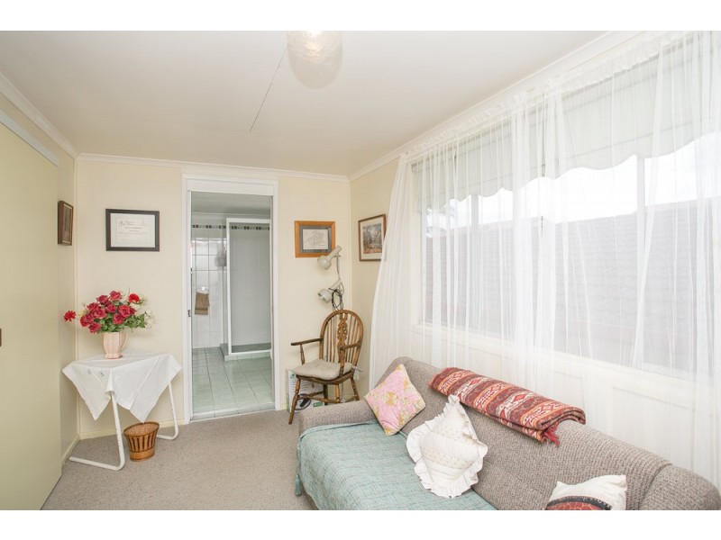 16 Silvester Street, Redcliffe QLD 4020